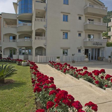 Vila V Lux Apartments Petrovac ภายนอก รูปภาพ