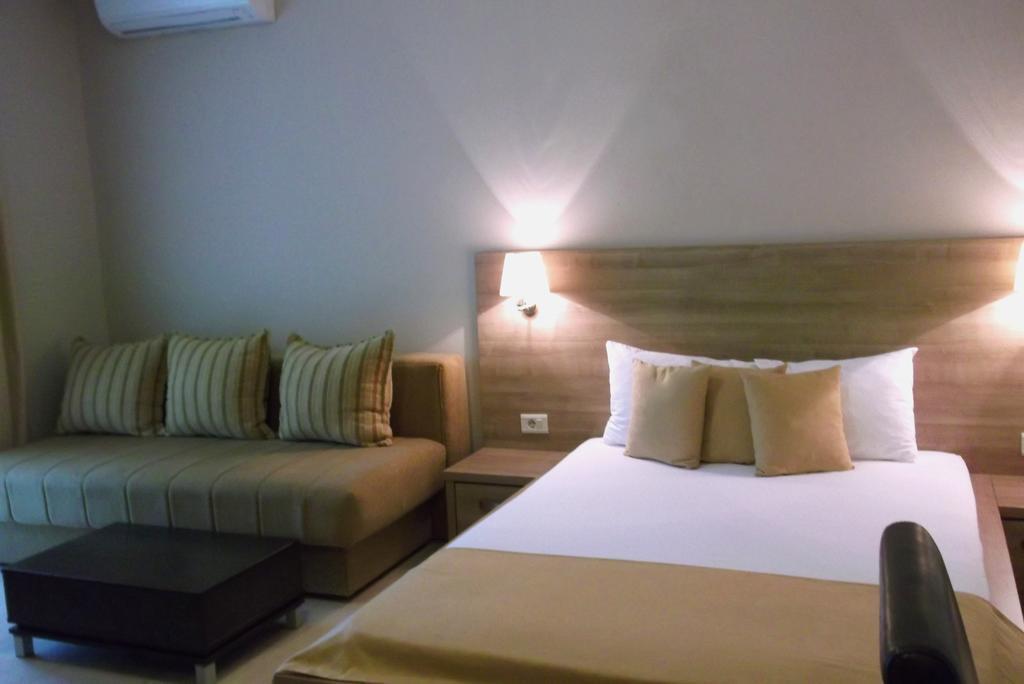 Vila V Lux Apartments Petrovac ภายนอก รูปภาพ