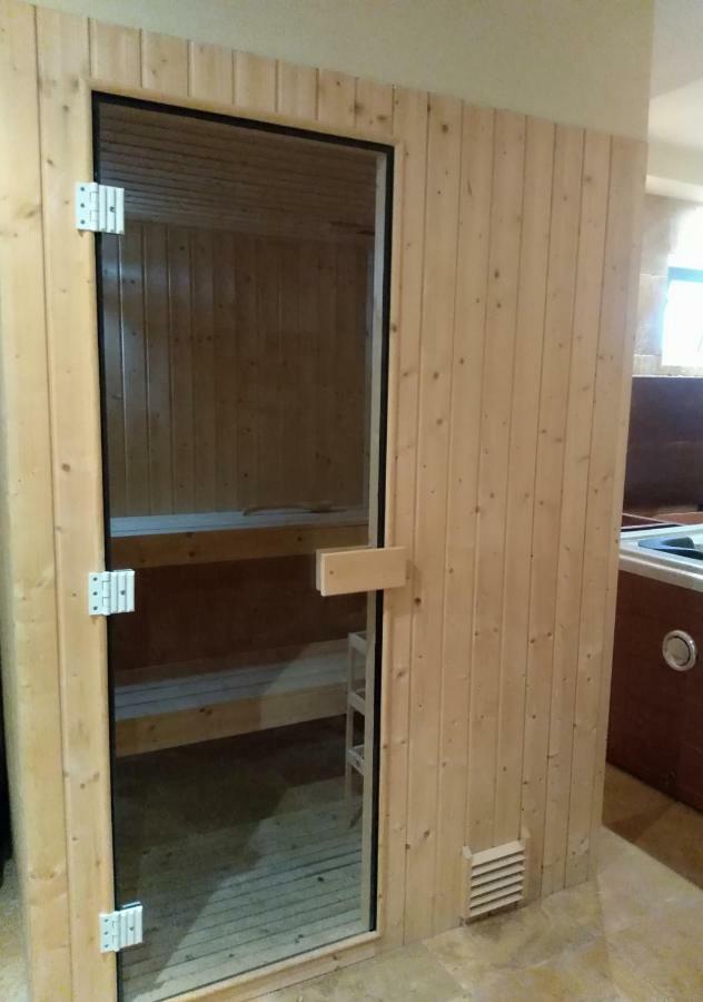 Vila V Lux Apartments Petrovac ภายนอก รูปภาพ